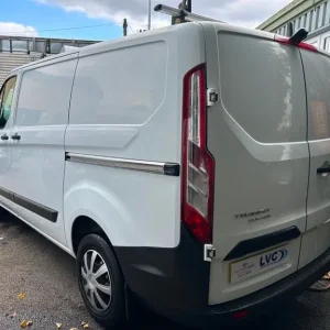 Ford Transit Custom 290 LR P/V - Image 6