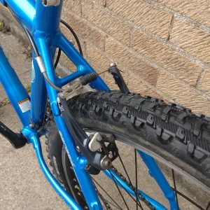 2008 Gary Fisher Marlin GS 17" Mountain Bike with RockShox Dart 2 Forks - Image 6