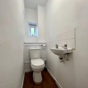 2 Bedroom First Floor Flat in Shetland-Islands, Scotland - Image 5