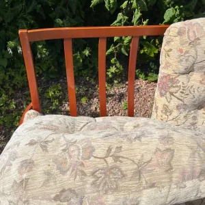 Vintage sofa and chairs - Image 5