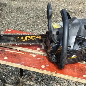 McCulloch CS400T chainsaw - Image 4