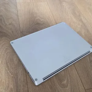 Microsoft Surface Laptop Gen 2 256GB with touchscreen - Image 4