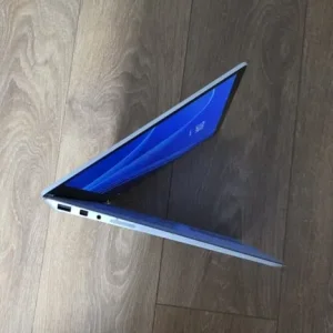 Microsoft Surface Laptop Gen 2 256GB with touchscreen - Image 5