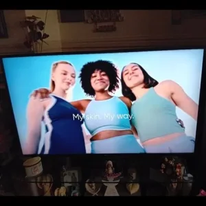 Smart LG 50-inch TV - Image 4