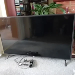 Smart LG 50-inch TV - Image 7