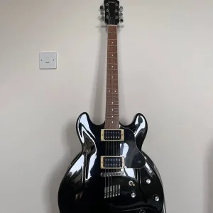Yamaha SA500 hollow body electric guitar in black