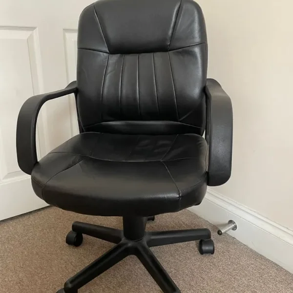 Office chair in good condition