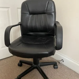 Office chair in good condition