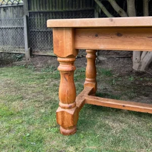 Large 7ft pine vintage farmhouse dining table with 8 matching chairs - Image 5