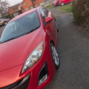 Mazda 3 2010 5-door hatchback with heated seats and Bose sound - Image 8