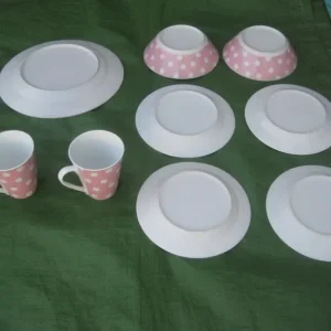 Matching Dinnerware Set - Image 3