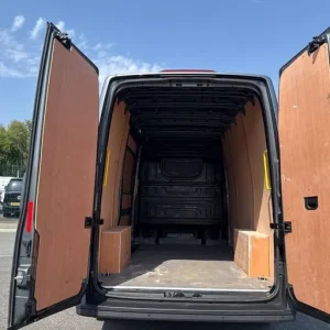 2024 Volkswagen Crafter 2.0 TDI 140PS Commerce Plus High Roof Van Diesel Manual - Image 6