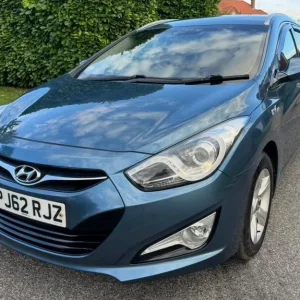 2014 HYUNDAI i40 1.7 CRDi ACTIVE BLUEDRIVE ESTATE - Image 2