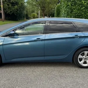 2014 HYUNDAI i40 1.7 CRDi ACTIVE BLUEDRIVE ESTATE - Image 5