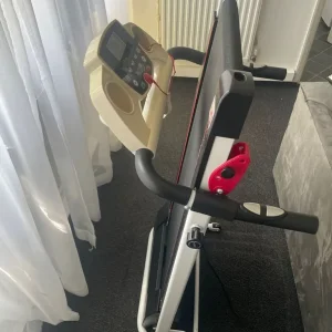 Old treadmill with spare parts - Image 2