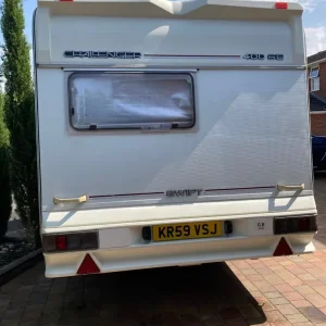 Swift Challenger 400SE 1995 caravan - Image 4