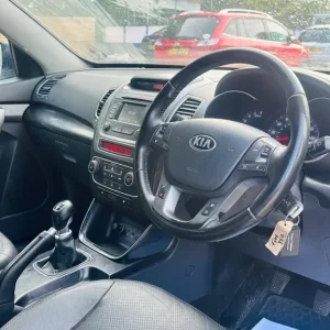 2014 Kia Sorento 2.2 CRDi AWD Estate - Image 8