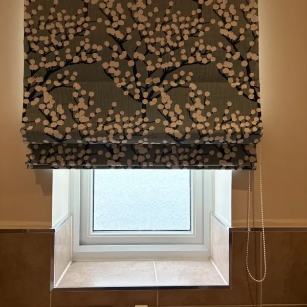 Roman blind 117cm x 71cm
