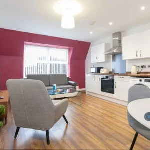 1 bedroom flat in Kings Chambers, cranleigh, Waverley - Image 2