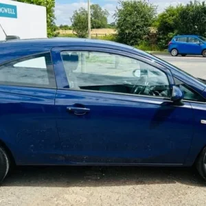 2017 Vauxhall Corsa 1.4i Turbo 5-door hatchback with manual gearbox and air conditioning - Image 3