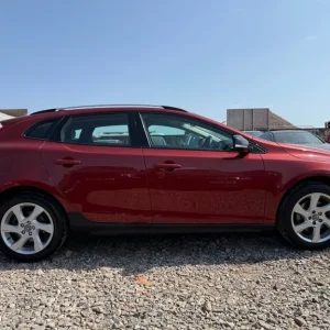 2014 Volvo V40 D2 Cross Country Lux 5dr Hatchback - Image 7