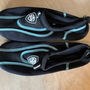 Water shoes