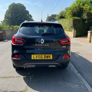Renault Kadjar 1.5 dci automatic with navigation and all the extras - Image 4