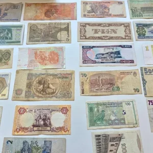 World Collection of Genuine Currencies and Banknotes – 28 Pieces - Image 4