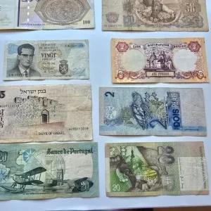 World Collection of Genuine Currencies and Banknotes – 28 Pieces - Image 5