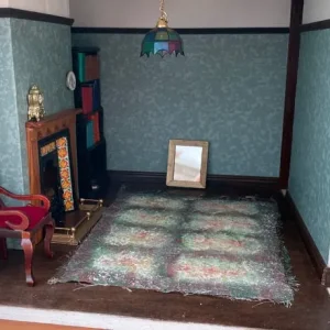 Wooden 1:12 Scale Dolls House with Electric Lights - Image 3