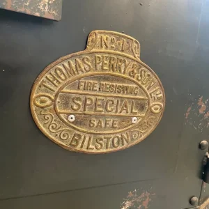 Prop safe man cave bar office replica vintage vault storage - Image 3