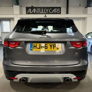 2016 Jaguar F-Pace 3.0 V6 S AWD SUV - Image 4
