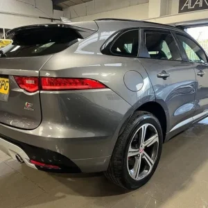 2016 Jaguar F-Pace 3.0 V6 S AWD SUV - Image 7