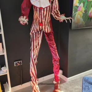 7ft Creepy Towering Clown Halloween Animatronic - Image 2
