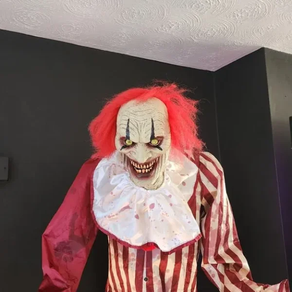 7ft Creepy Towering Clown Halloween Animatronic