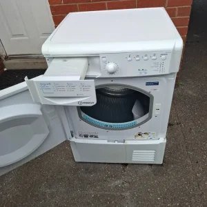 8kg Indesit condenser tumble dryer - Image 2