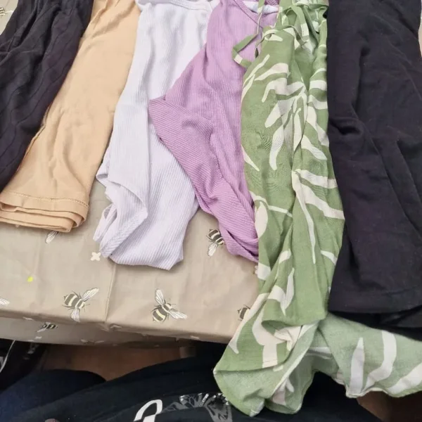 Lady's size Q2/14 skirts, tops, and shorts