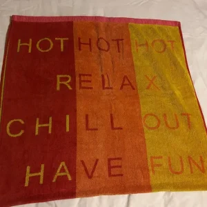 8 Beach/Picnic Towels - Image 7