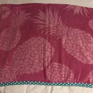 8 Beach/Picnic Towels