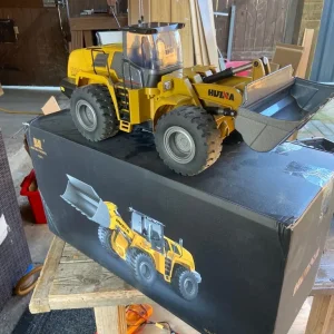 RC Alloy Truck - Image 2