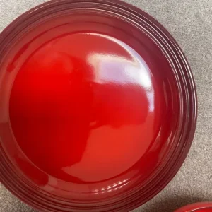 Le Creuset 12 piece red - Image 3