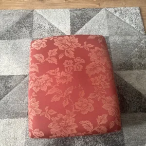 Red pouffe stool - Image 5