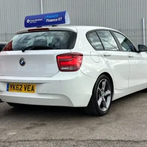 BMW 1 Series 118d Urban 5dr Diesel - Image 2