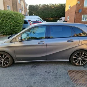 Mercedes-Benz B-Class MPV 2013, 5-door, manual, 1461cc - Image 2