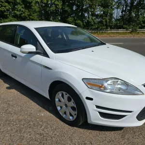 2013 Ford Mondeo 2.0 TDCi Edge Euro 5 5dr Estate Diesel Manual - Image 2
