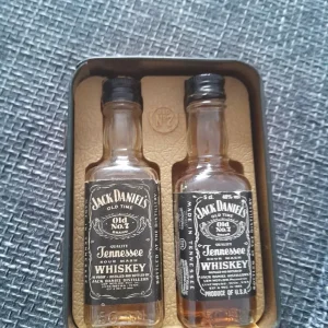 Old Jack Daniel's tin - Image 2