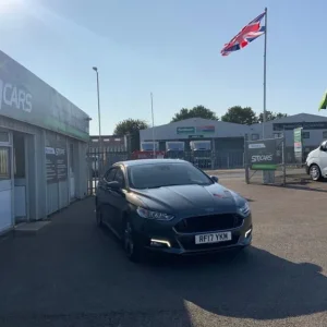 2017 Ford Mondeo 2.0 TDCi ST-Line X Hatchback - Image 4