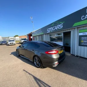 2017 Ford Mondeo 2.0 TDCi ST-Line X Hatchback - Image 6