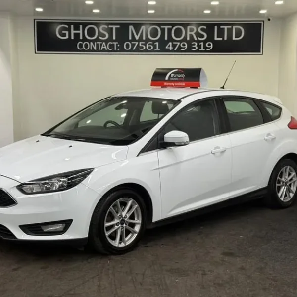 2015 Ford Focus 1.0T EcoBoost Zetec Euro 6 5-door hatchback