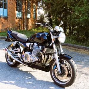 2001 Yamaha XJR 1300 - Image 8